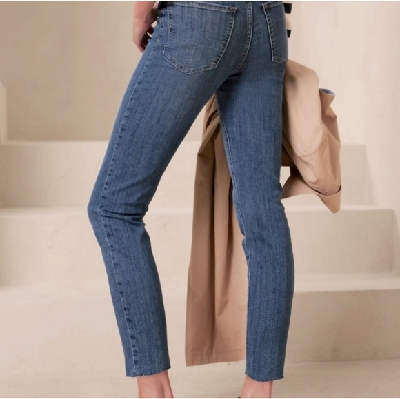 NWOT, Banana Republic, High Rise Slim Raw Hem Jeans, Medium Wash, 24/00 Long - Picture 2 of 7